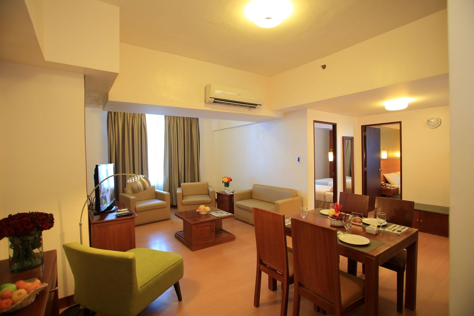 The Malayan Plaza Hotel Pasig City Екстер'єр фото