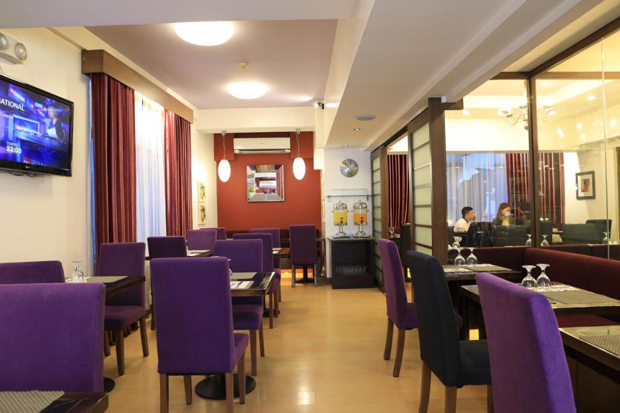The Malayan Plaza Hotel Pasig City Екстер'єр фото